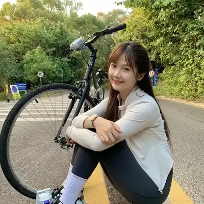 唐伟博